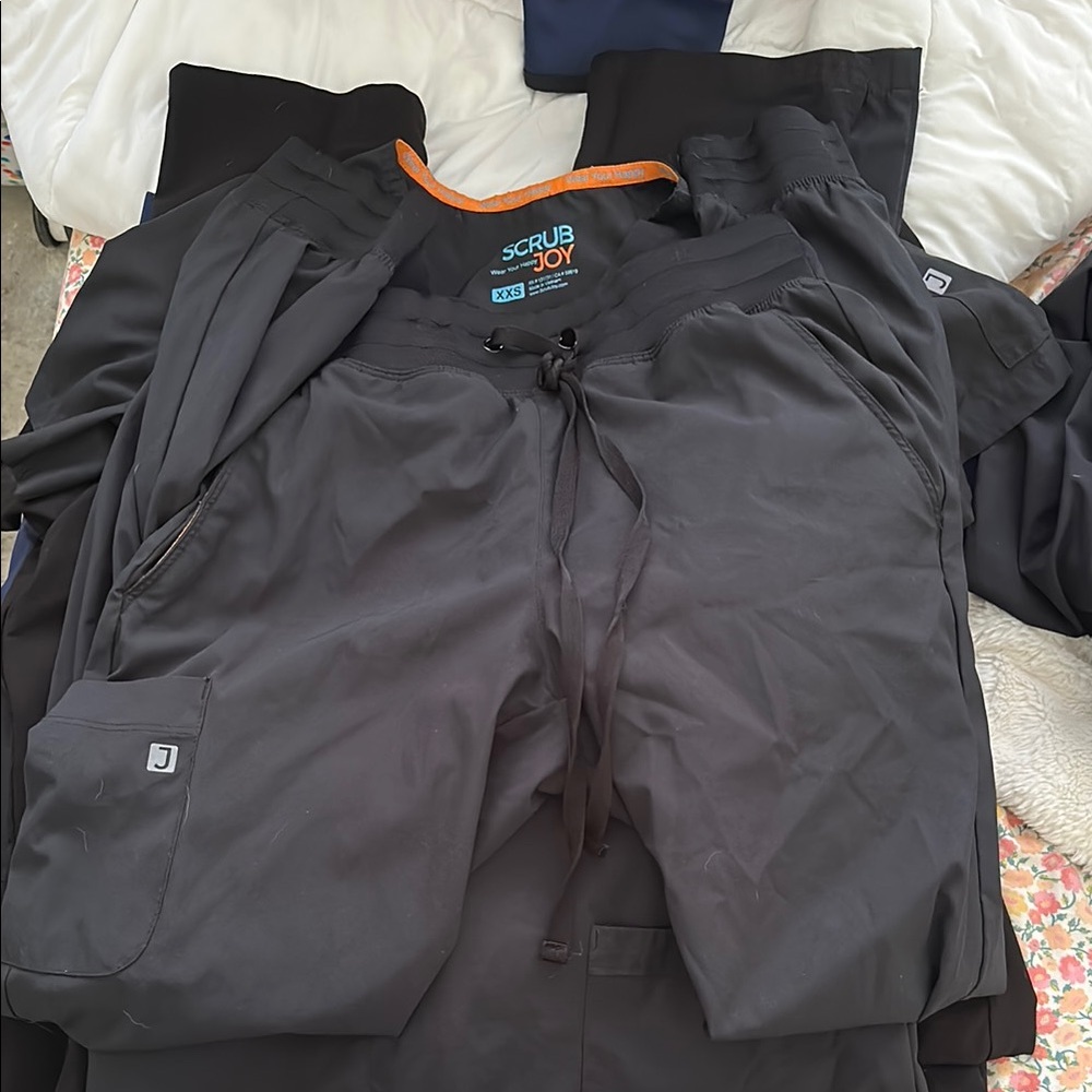 Black scrub pants